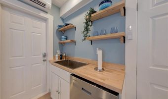 382 Spring St 3, Newport, RI 02840