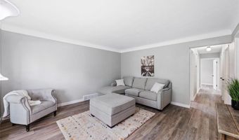 9928 Bonton Dr, Affton, MO 63123