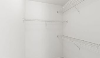 2004 GOLDEN MORNING Dr 30, Bowie, MD 20721