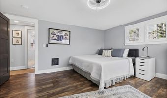 9 Dudley Dr, Narragansett, RI 02882