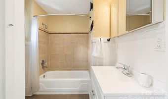 28 Woodlawn Ave, Asheville, NC 28801