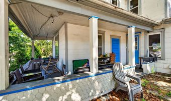 210 W State St, Athens, OH 45701