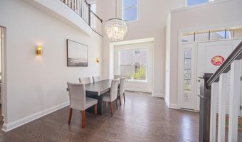 3081 N Spurway Dr, Ann Arbor, MI 48105