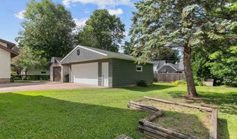 424 E BREWSTER St, Appleton, WI 54911