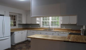 612 NE 2nd St, Arab, AL 35016