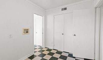 402 E Poplar St, Atmore, AL 36502