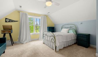 10 Lilac Ct, Bedford, NH 03110