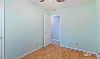 236 Beacon Ln, Atmore, AL 36502