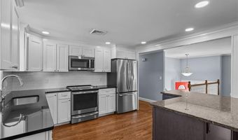66 Mawney St, East Greenwich, RI 02818