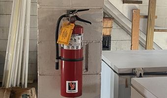 634 Ritter Dr, Beaver, WV 25813