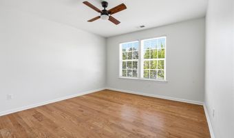 5 Adrift Ave, Barnegat, NJ 08005