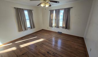 1902 High St, Beatrice, NE 68310