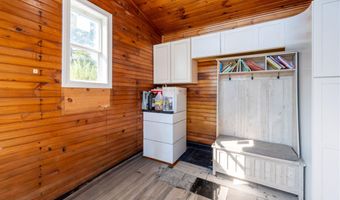 2 Harold Dr, Altamont, NY 12009