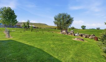 38706 N 140 Pr NW, Benton City, WA 99320
