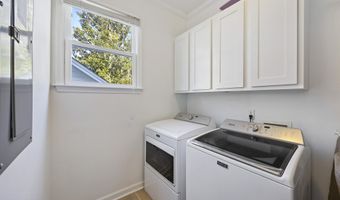 107 Bryan Dr, Beaufort, SC 29902
