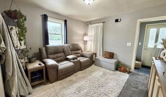 911 S 9th St, Aberdeen, SD 57401