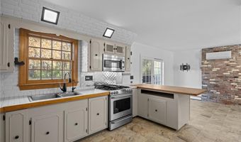 477 Hope Furnace Rd, Coventry, RI 02831