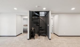 1320 Darwin St, Beatrice, NE 68310