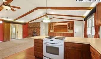 762 George Eggers Rd, Banner Elk, NC 28604