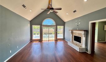 3105 Fairway Dr, Alma, AR 72921
