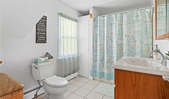 76 W Allenton Rd, North Kingstown, RI 02852