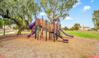 724 N ASH Dr, Chandler, AZ 85224