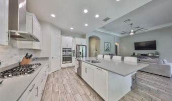 6429 SEASOUND Dr, Apollo Beach, FL 33572