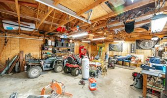 40 Upper Prairie Dog Rd, Banner, WY 82832