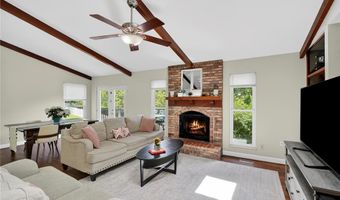 416 Harvest Hill Ct, Ballwin, MO 63021