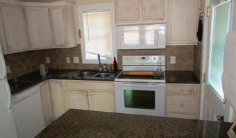 305 Summit St, Aberdeen, NC 28315