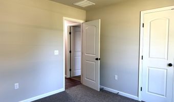 100 FAIRFAX Ln 82, Dover, DE 19901