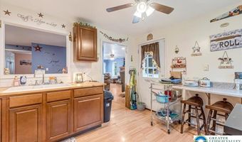 9338 Sherwood Dr, Kunkletown, PA 18058