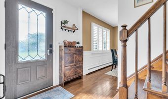 728 Neptune Ave, Beachwood, NJ 08722