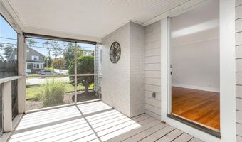 16 Elm Ave, East Providence, RI 02916