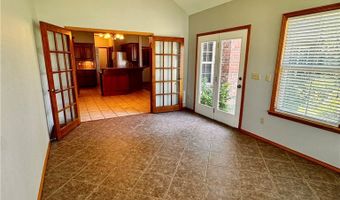 3802 SW Maple Rd, Bentonville, AR 72712