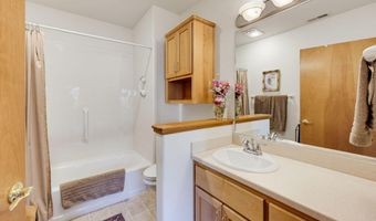 965 Golden Aspen Pl, Ashland, OR 97520