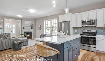 54 The Cliffs At Evergreen Dr, Auburn, NH 03032