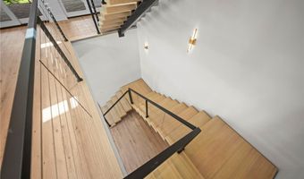1128 Fillmore St, Bentonville, AR 72712