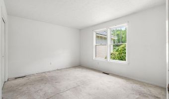 7 St Andrews Dr, Bedford, NH 03110