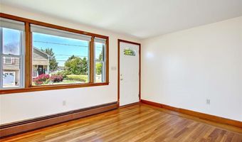 9 Custer Ave, Johnston, RI 02919