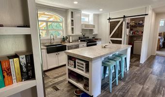 325 Seals Rd, Annville, KY 40402
