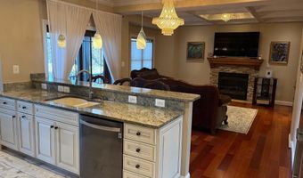 2445 S KENWOOD St, Arlington, VA 22206