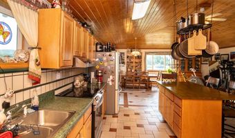 65 Indian Rings Rd, Big Timber, MT 59011