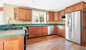 44 Azalea Ave, Exeter, RI 02822