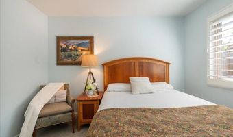 255 Oleander Dr, Oceanside, CA 92057