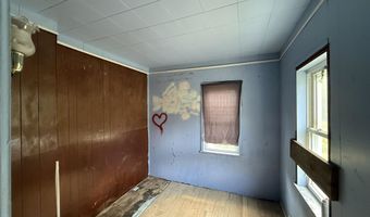 1433 Mill St, Algonac, MI 48001