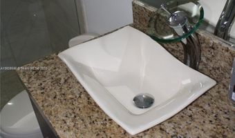 2930 Point East Dr E309, Aventura, FL 33160