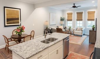 1718 W Farmville, Auburn, AL 36830