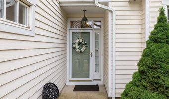67 Southwick Ct 67, Cheshire, CT 06410