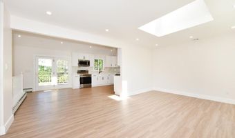 79 Columbus Blvd, Amityville, NY 11701